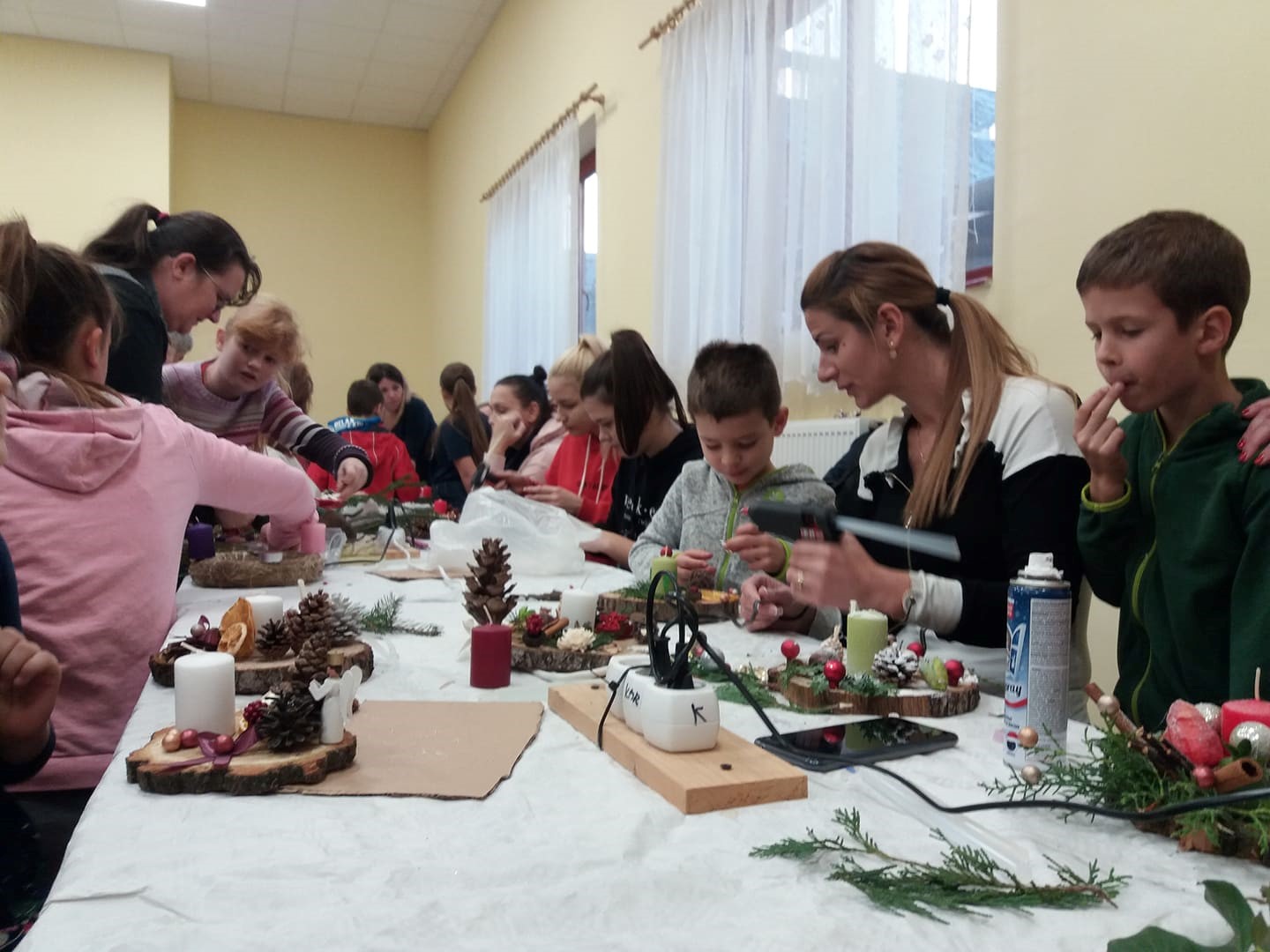 Adventi Kézműves Foglalkozás Egerág Község Önkormányzata 0256